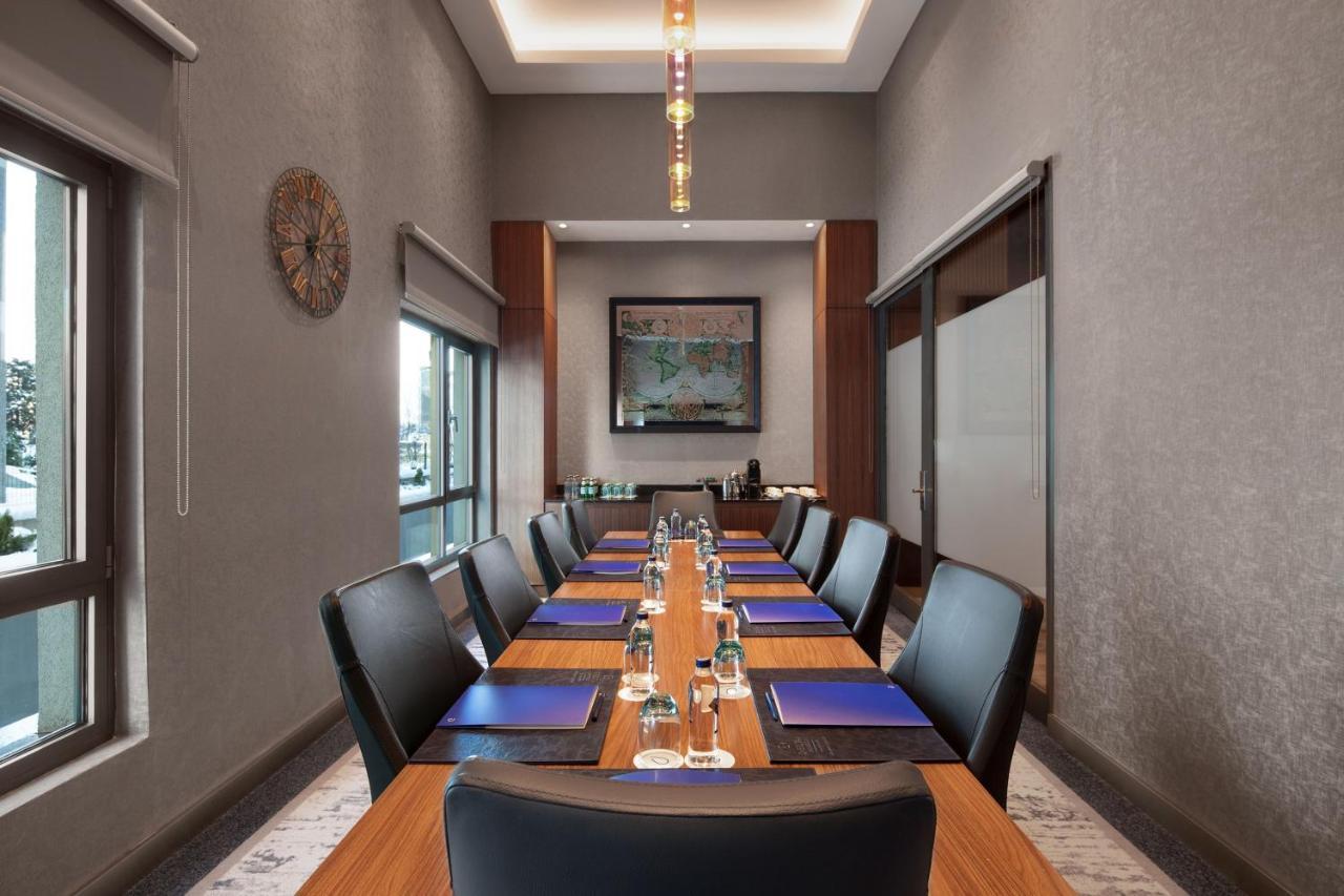 Delta Hotels By Marriott Istanbul Levent ภายนอก รูปภาพ